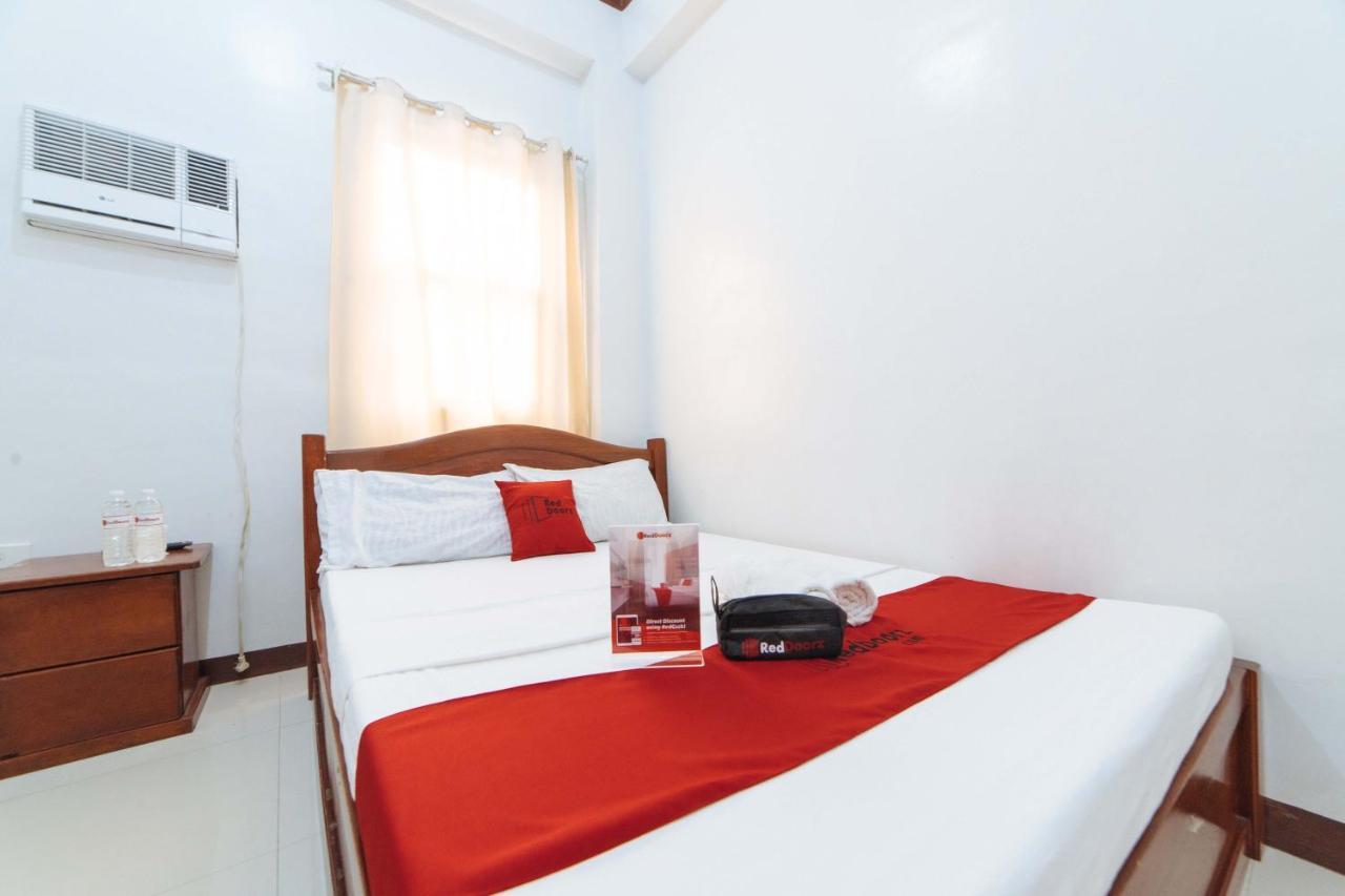 Reddoorz @ D Maagma Street Hotel Kalibo Bagian luar foto