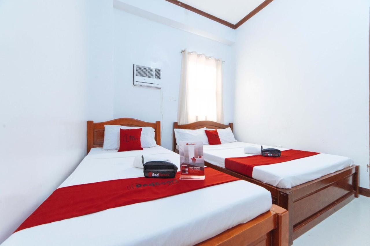 Reddoorz @ D Maagma Street Hotel Kalibo Bagian luar foto